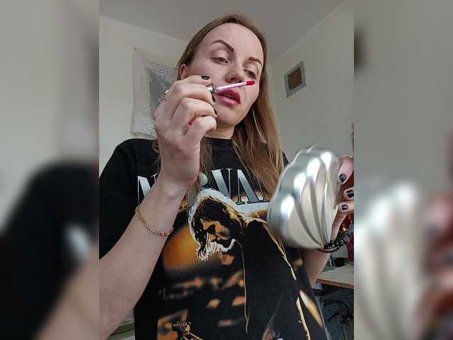 Alenushka888's BongaCams show and profile