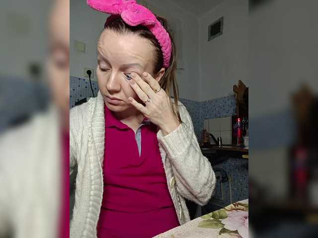 Alenushka888's BongaCams show and profile