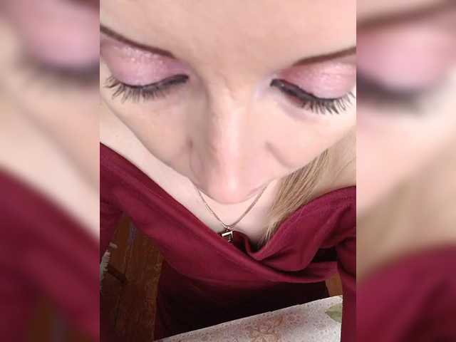 Alenushka888's BongaCams show and profile