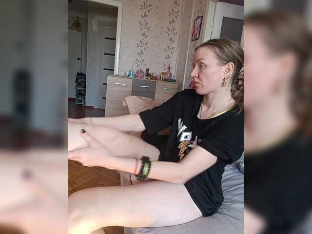 Alenushka888's BongaCams show and profile