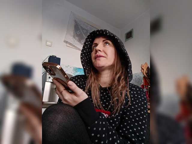 Alenushka888's BongaCams show and profile