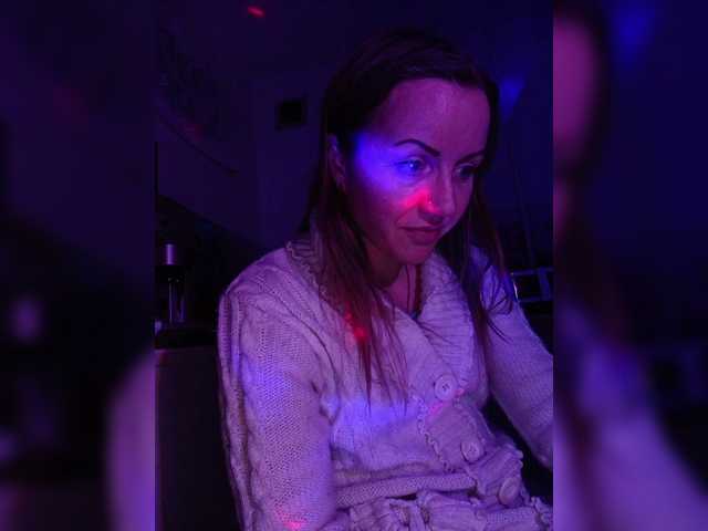 Alenushka888's BongaCams show and profile