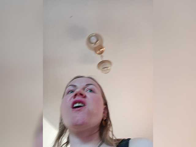 Alenushka888's BongaCams show and profile