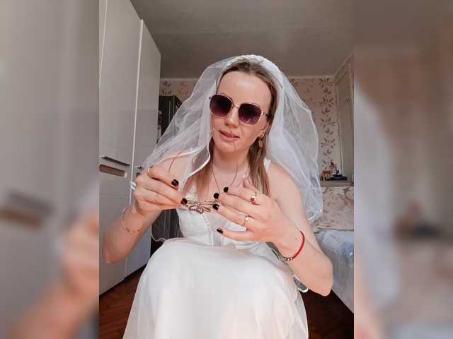 Alenushka888's BongaCams show and profile