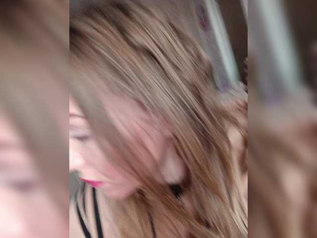 Alenushka888's BongaCams show and profile