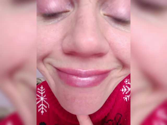 Alenushka888's BongaCams show and profile