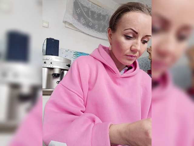 Alenushka888's BongaCams show and profile