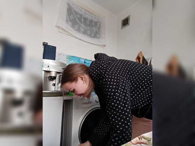 Alenushka888's BongaCams show and profile