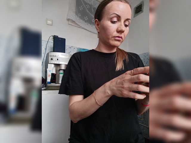 Alenushka888's BongaCams show and profile