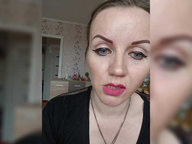 Alenushka888's BongaCams show and profile