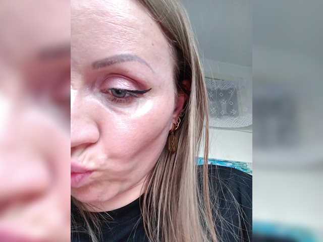 Alenushka888's BongaCams show and profile