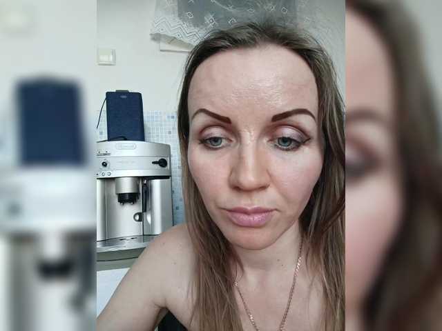 Alenushka888's BongaCams show and profile