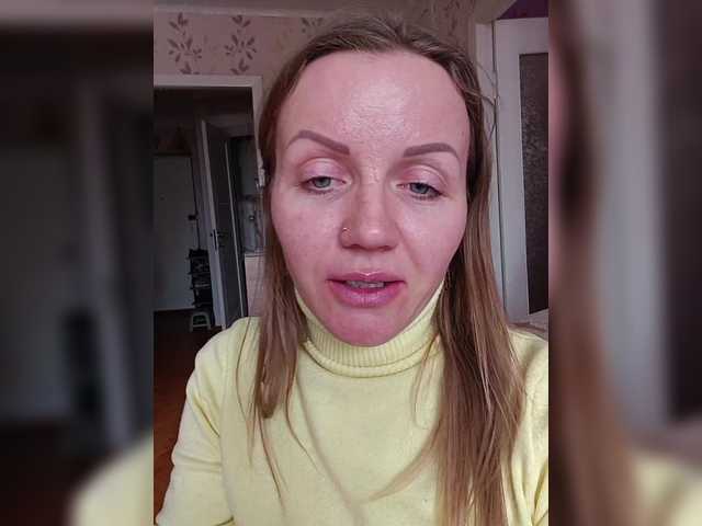 Alenushka888's BongaCams show and profile