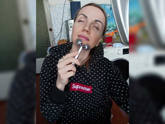 Alenushka888 live cam