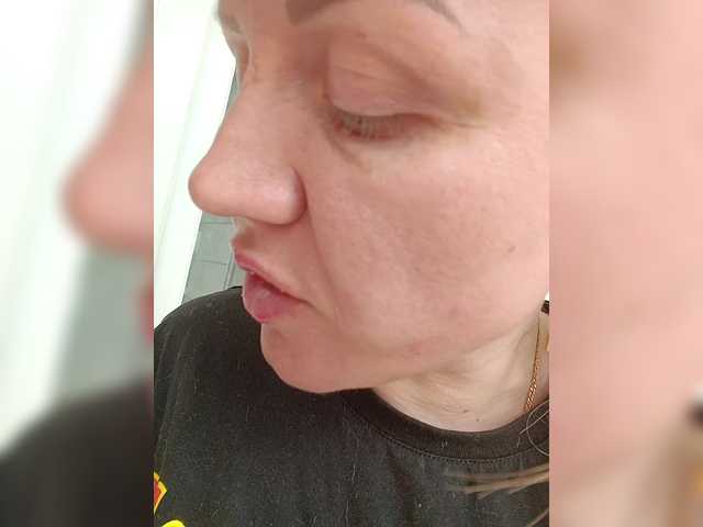 Alenushka888's BongaCams show and profile