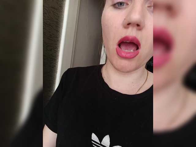 Alenushka888's BongaCams show and profile