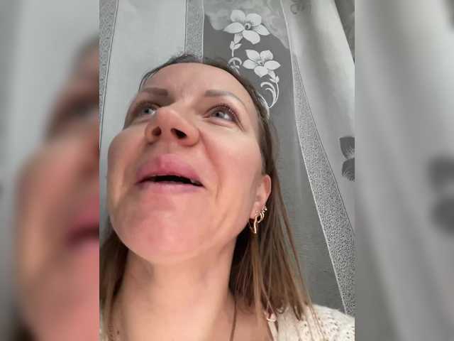 Alenushka888's BongaCams show and profile