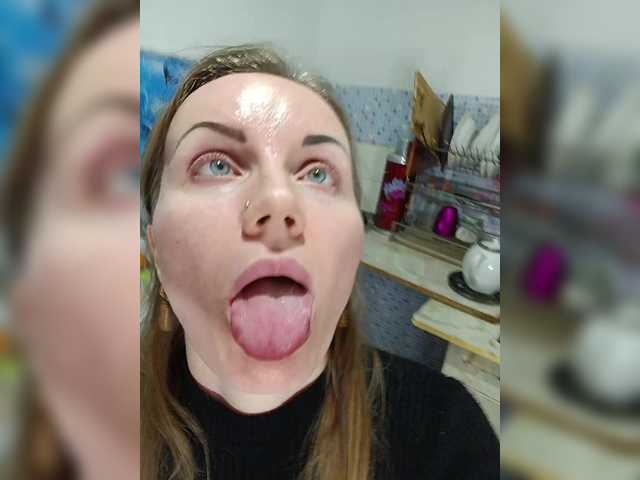 Alenushka888's BongaCams show and profile