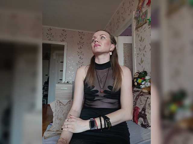 Alenushka888's BongaCams show and profile