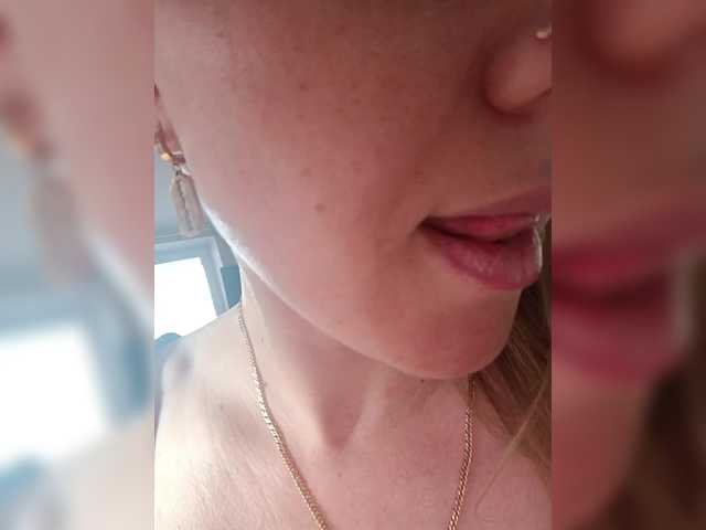 Alenushka888's BongaCams show and profile