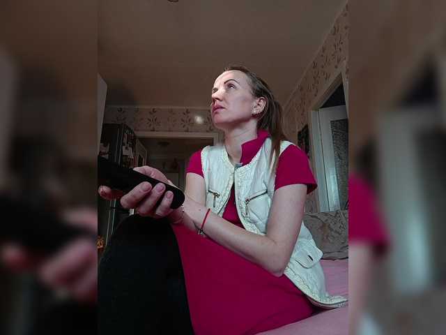 Alenushka888's BongaCams show and profile