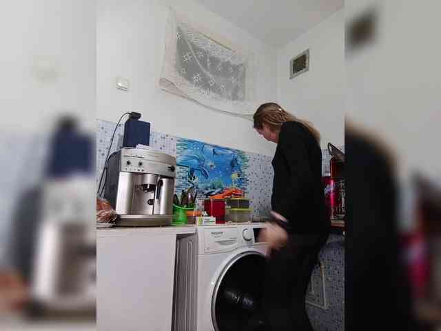 Alenushka888 Live Webcam on BongaCams