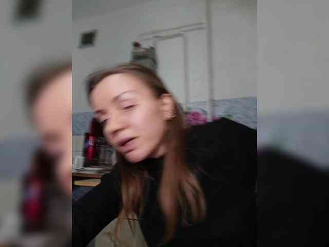 Alenushka888 Live Webcam on BongaCams