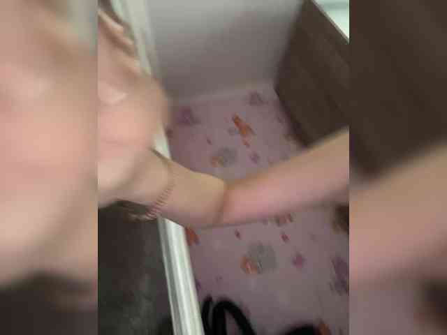 Alenushka888 Live Webcam on BongaCams