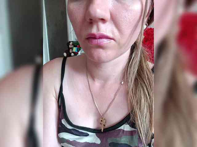 live amateur webcam Alenushka888