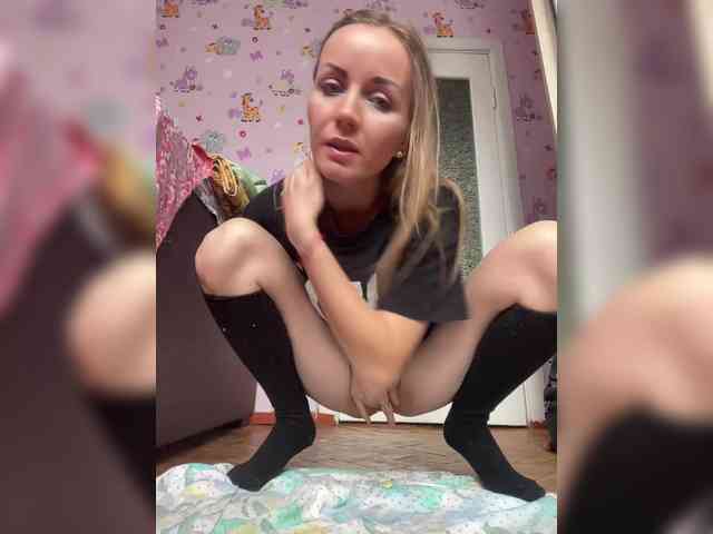 Alenushka888's webcam live show