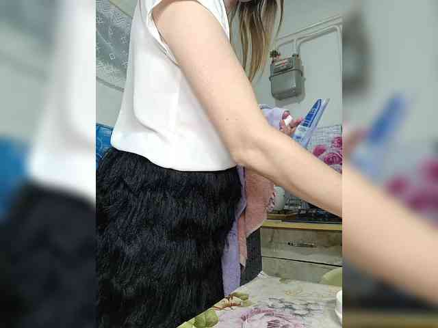 Alenushka888 Live Webcam on BongaCams