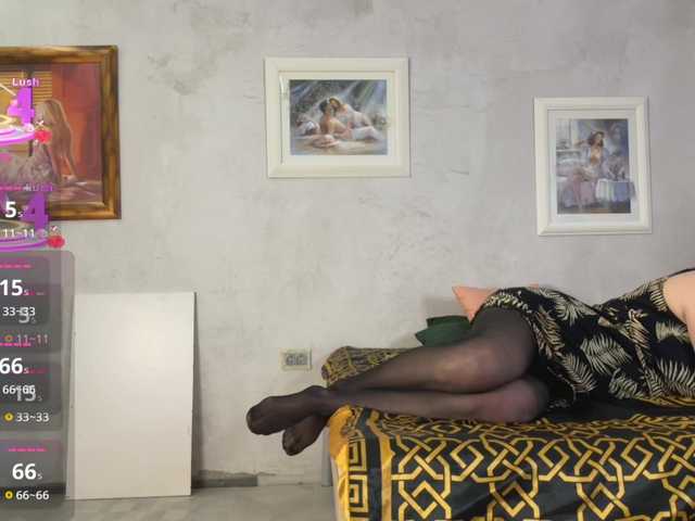 REDHOTPEPPERS's BongaCams show and profile