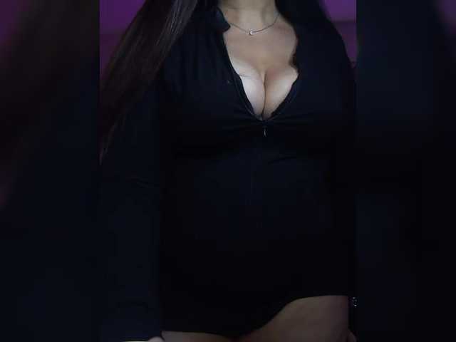 Brunetochkaaa's BongaCams show and profile