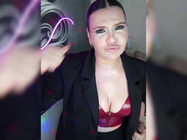 Brunetochkaaa webcam