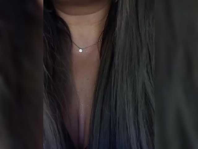  Brunetochkaaa chat room