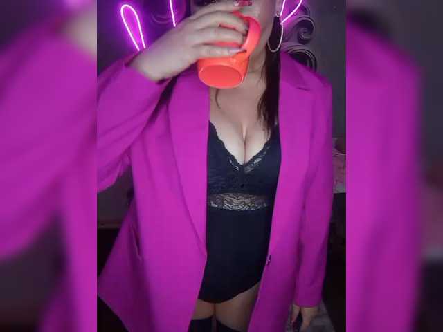 Brunetochkaaa's BongaCams show and profile