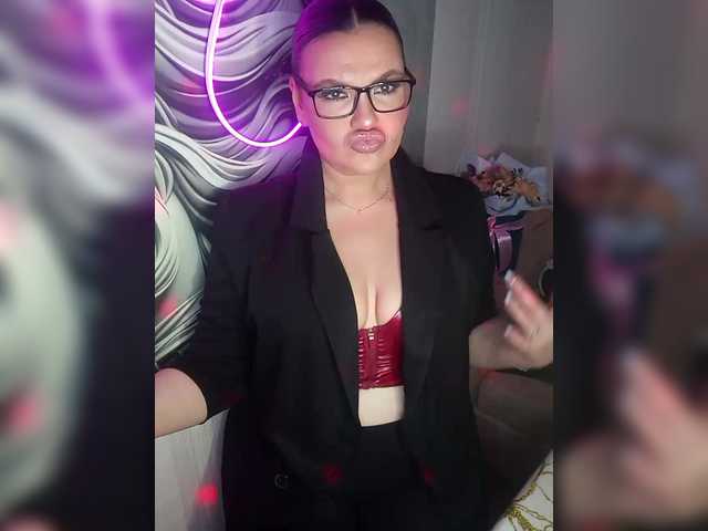 Brunetochkaaa's BongaCams show and profile