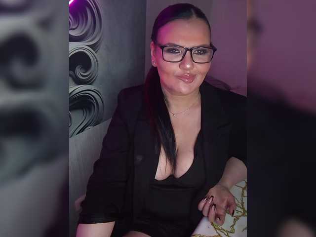 Brunetochkaaa's BongaCams show and profile
