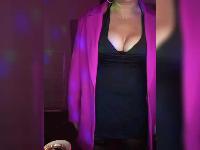 Brunetochkaaa's BongaCams show and profile