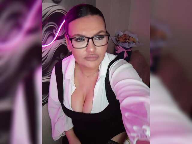 Brunetochkaaa's BongaCams show and profile