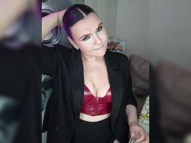 Brunetochkaaa's BongaCams show and profile