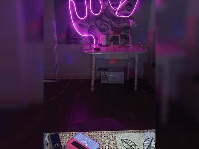 Brunetochkaaa live cam