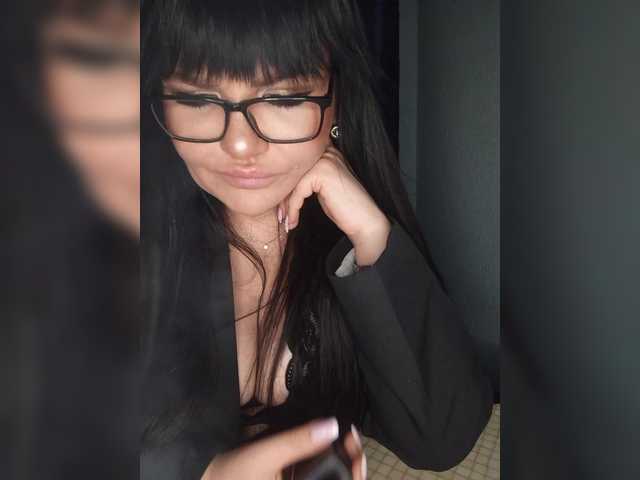  Brunetochkaaa chat room