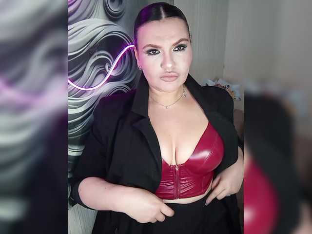 Brunetochkaaa webcam