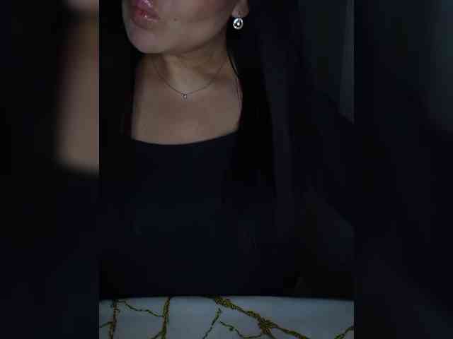 Brunetochkaaa webcam