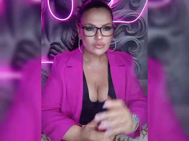 Brunetochkaaa webcam