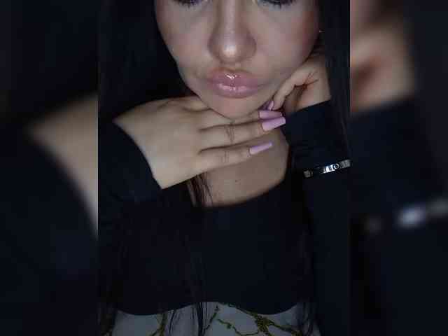 Brunetochkaaa webcam