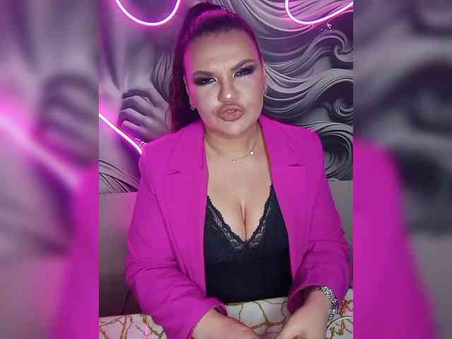 Brunetochkaaa webcam