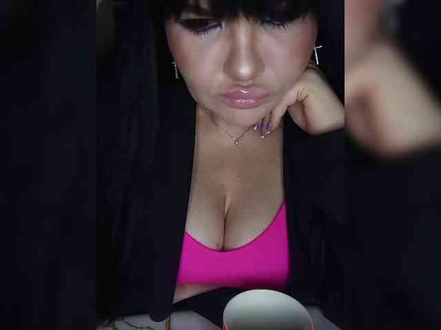 Brunetochkaaa webcam