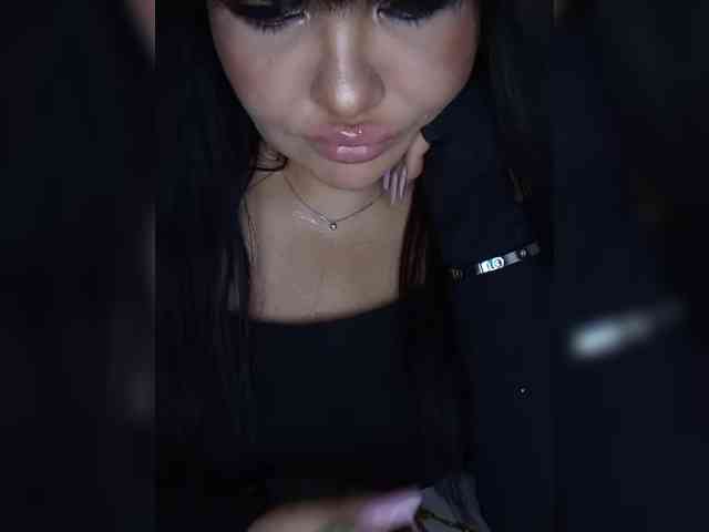 Brunetochkaaa webcam